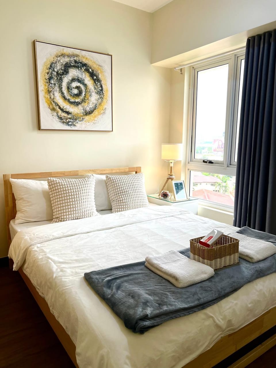 CASA SOPHIA Affordable Condo Near Bonifacio Global City BGC CBD Apartment in Makati