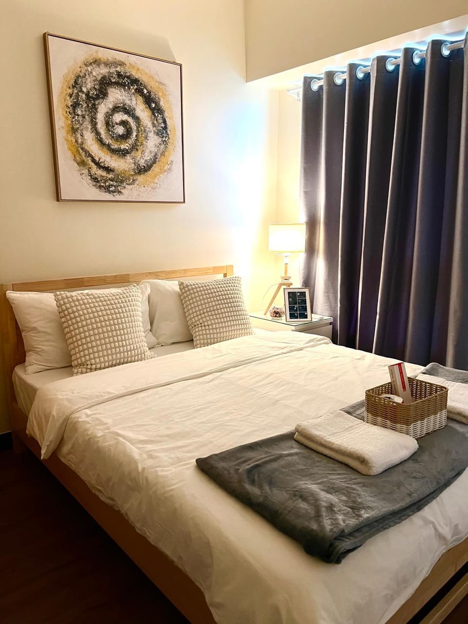 CASA SOPHIA Affordable Condo Near Bonifacio Global City BGC CBD Apartment in Makati