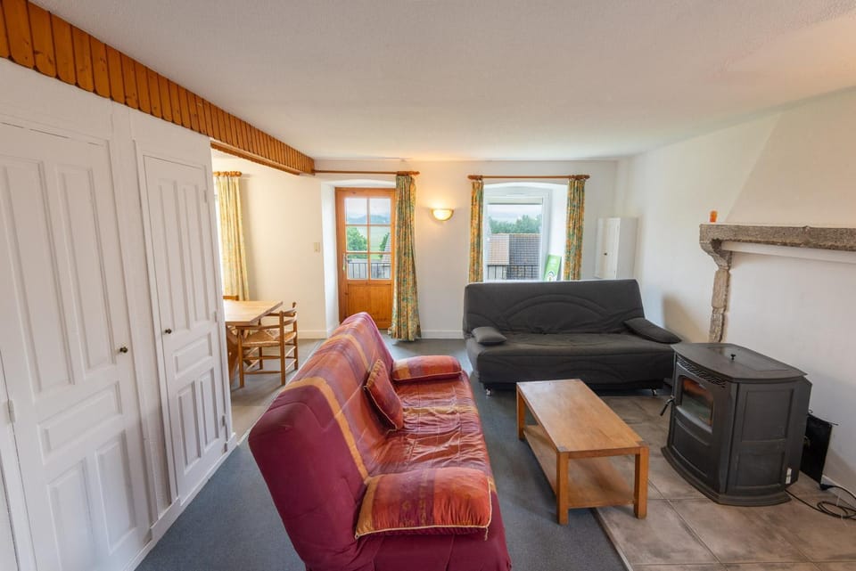 Gîte Gîte de l'Ancien Presbytère 6/8 personnes House in Auvergne-Rhône-Alpes