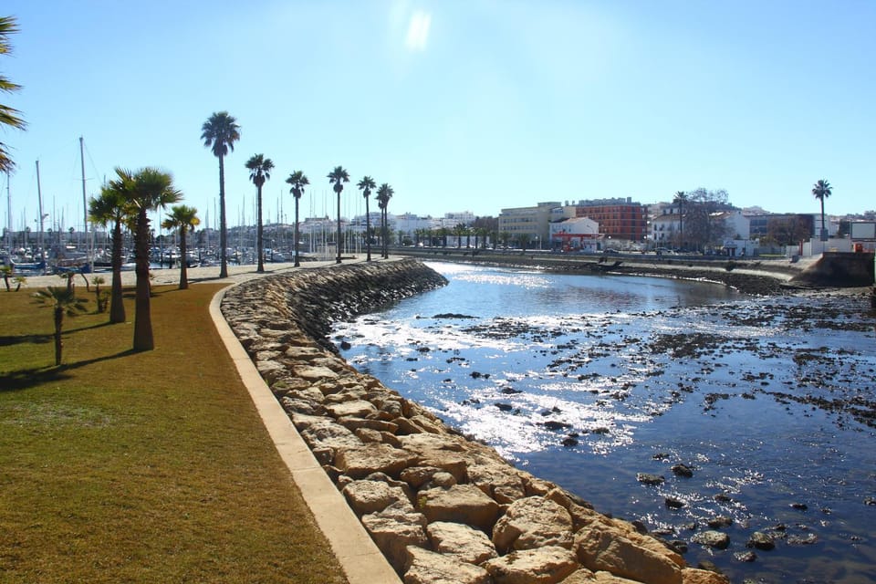 Nearby landmark, Spring, Garden, Hiking, River view, Area and facilities