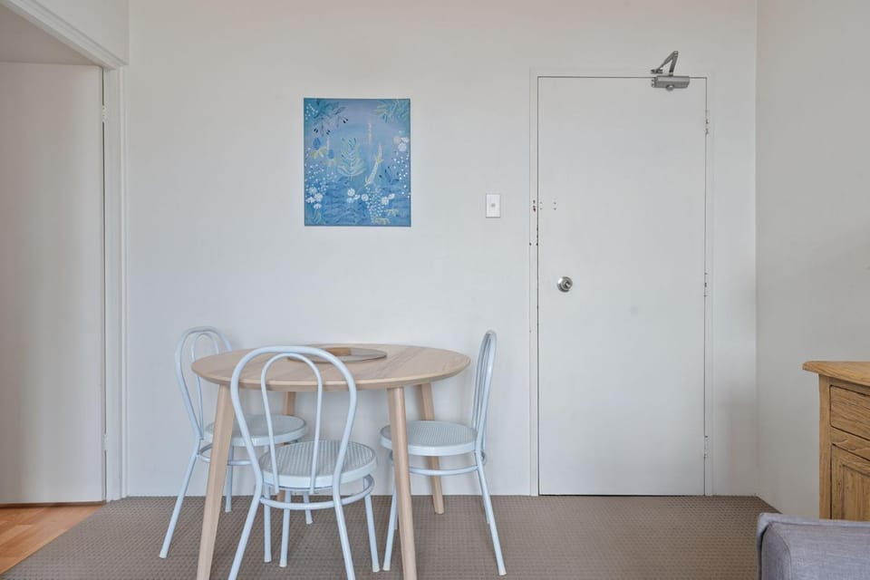 Your Stylish Balmain Retreat Apartment in Sydney
