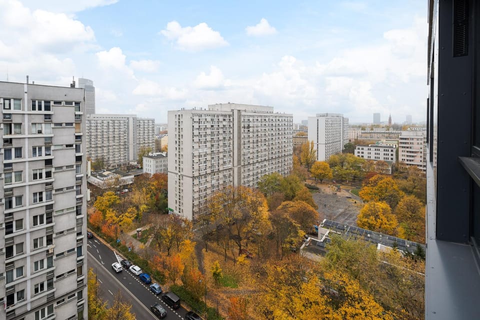 Neighbourhood, City view, Location