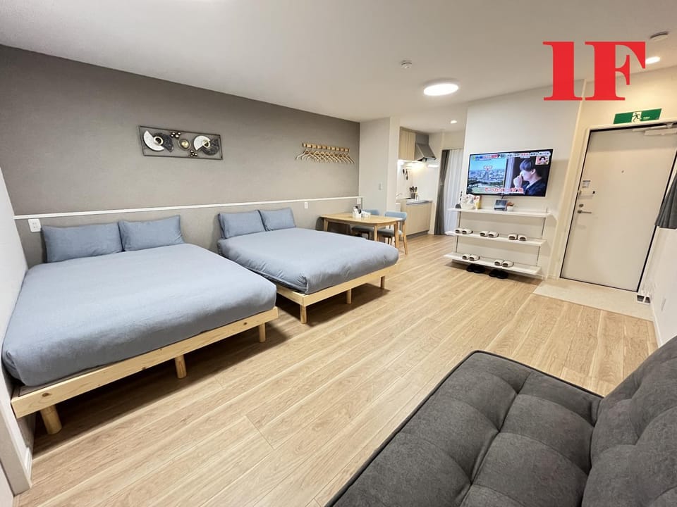 Living room, Bedroom