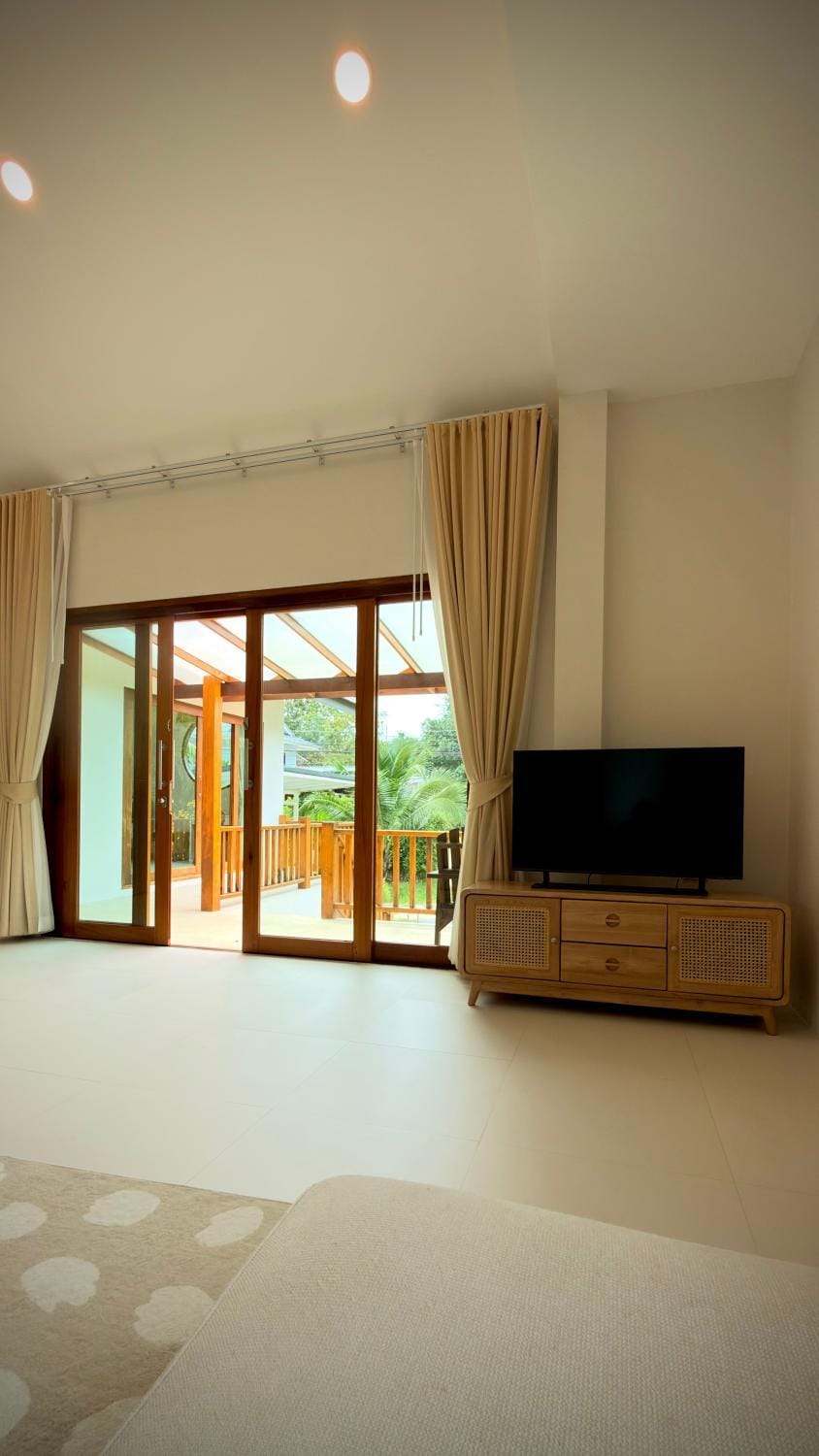 Communal lounge/ TV room, TV and multimedia, Evening entertainment