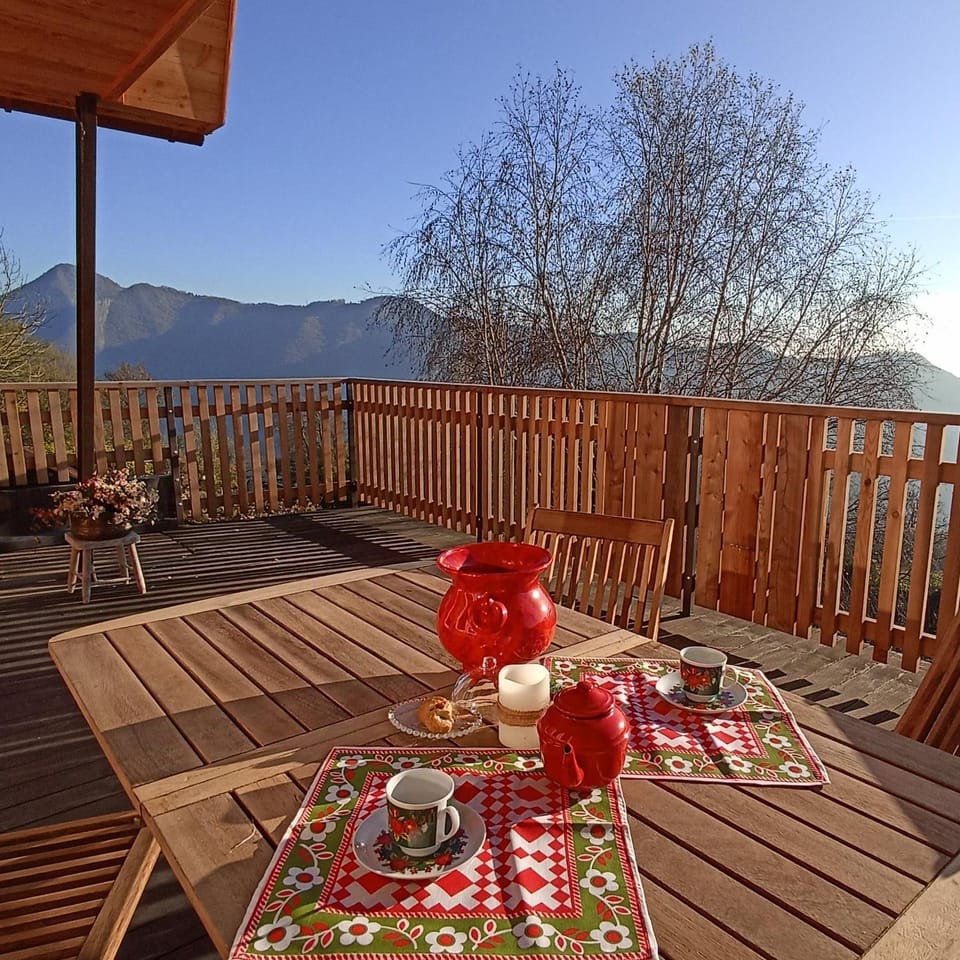 FRACA CHALET View Relax Walk in nature Chalet in Lombardy