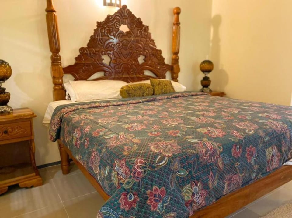 PARADISE VILLA COVE SHARED ROOm 2 Vacation rental in St. Ann Parish