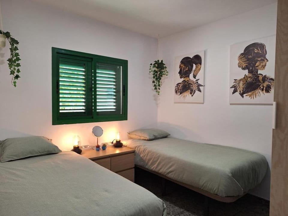 Bed, Photo of the whole room