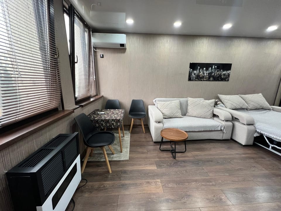 Уютный апартамент в сердце сабуртало Apartment in Tbilisi, Georgia