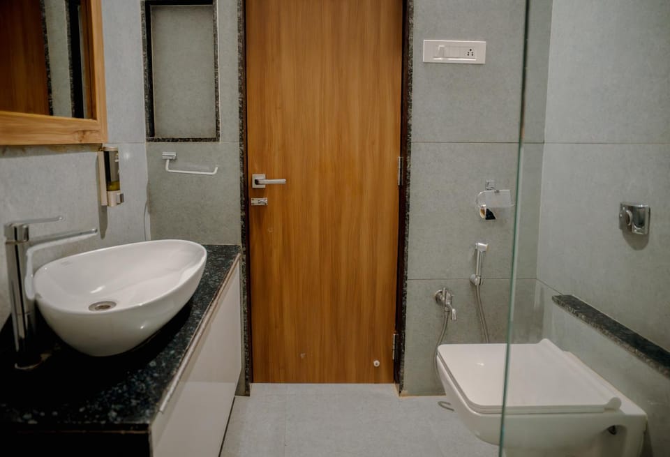 Pvr House - Second Floor Serenity Apartment in Ahmedabad