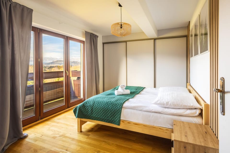 Apartament Widokowy HELLO TATRY - Basen & Sauna Koscielisko Apartment in Lesser Poland Voivodeship
