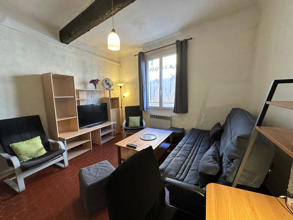 Communal lounge/ TV room, TV and multimedia, Living room, Seating area