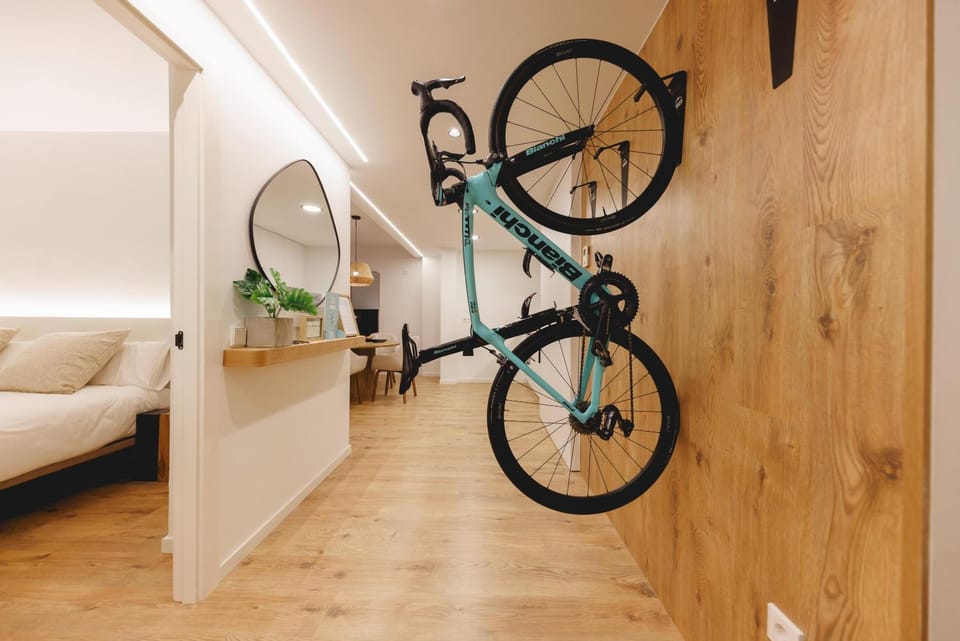 Photo of the whole room, Cycling, Bedroom