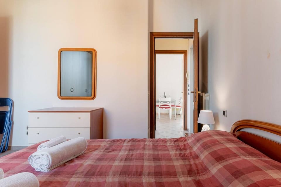 Property building, Living room, Bedroom