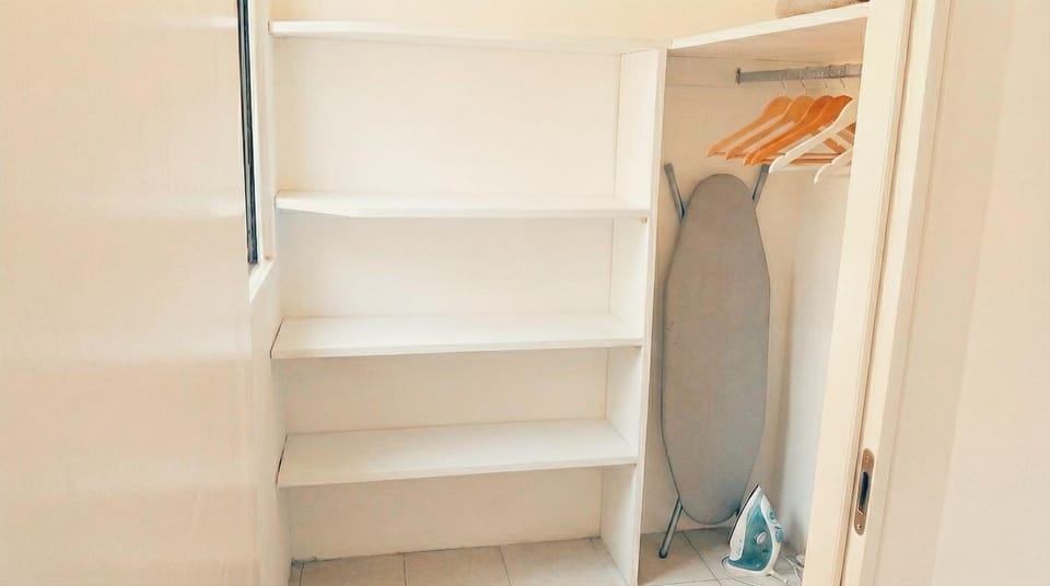 BEAU 2 PIECES, 3 Min KIKAR, PROPRE ET CALME Apartment in Netanya