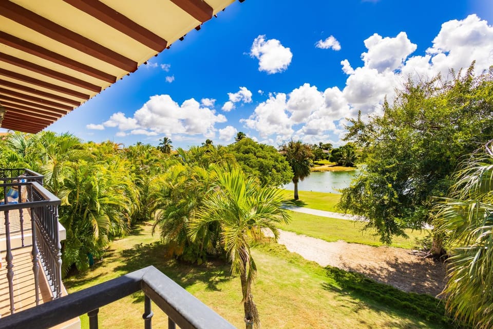 Natural landscape, Garden, View (from property/room), Balcony/Terrace, Balcony/Terrace, Garden view
