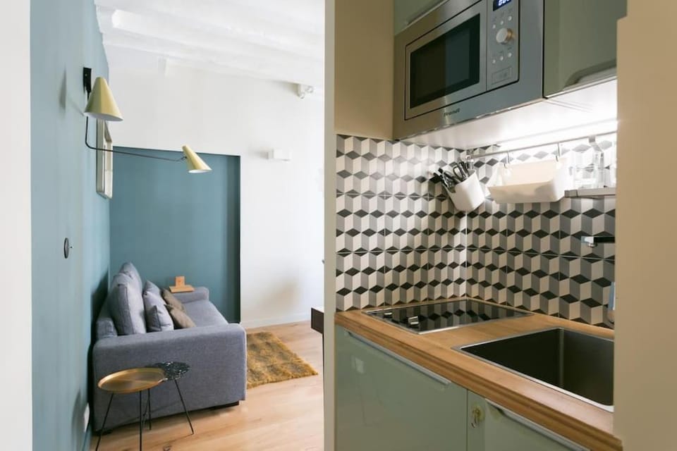 Kitchen or kitchenette