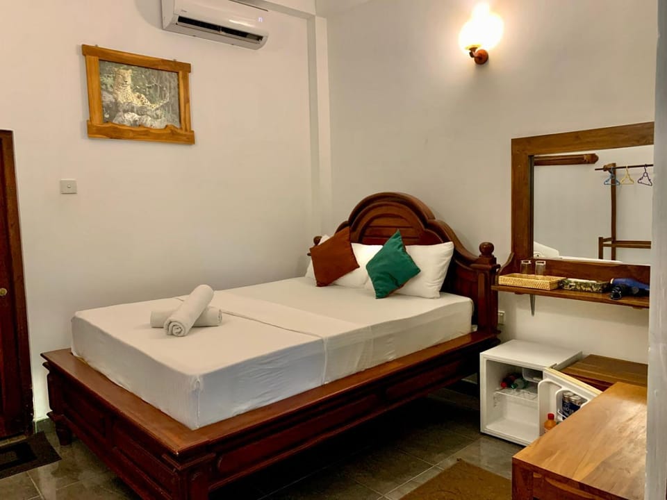 Toilet, Property building, Patio, Coffee/tea facilities, Balcony/Terrace, Dining area