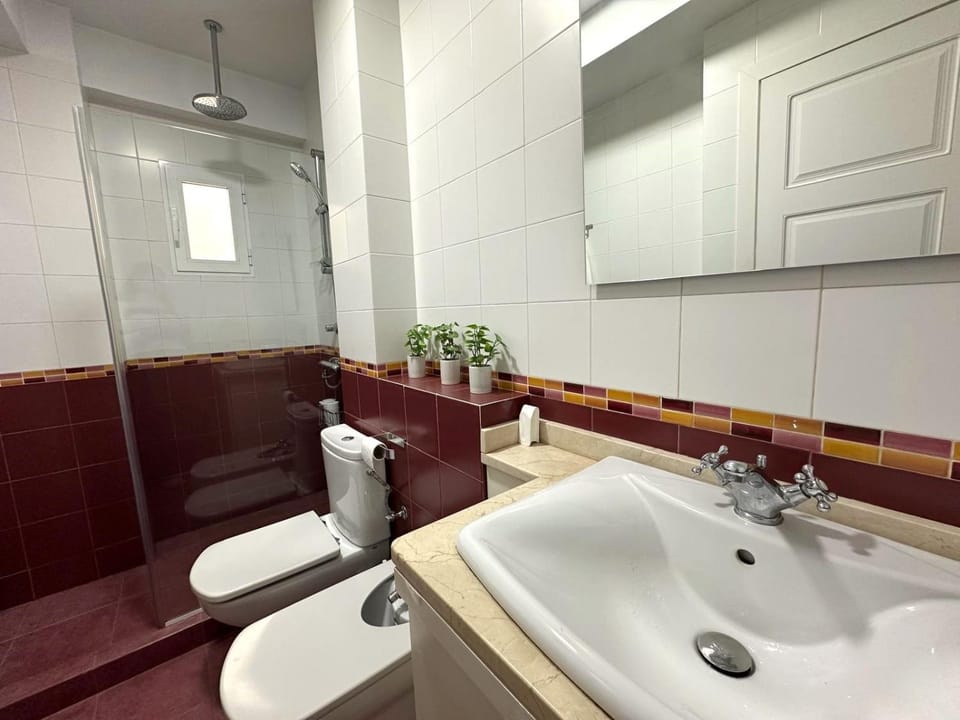 Shower, Bathroom, bidet