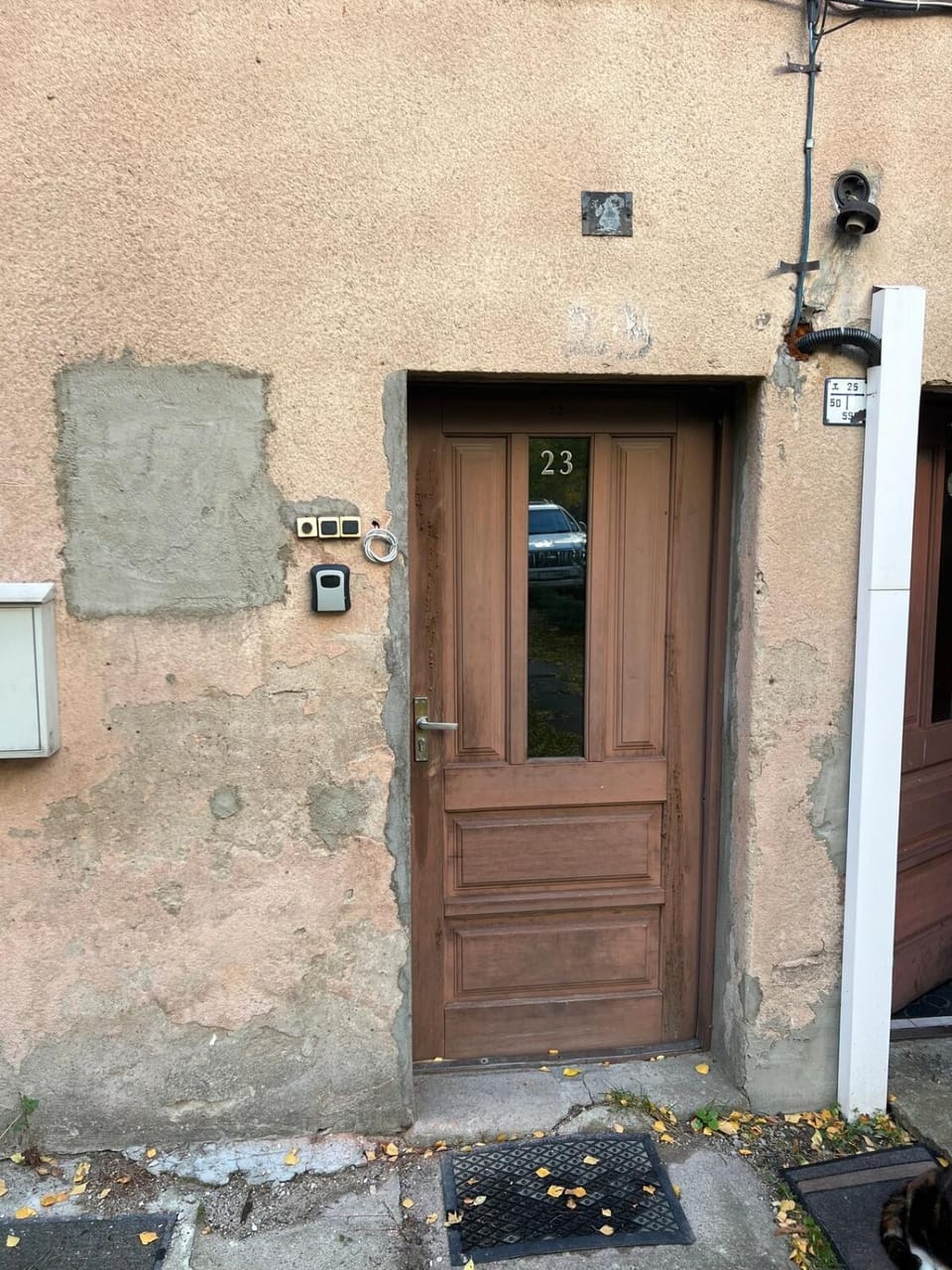 Facade/entrance
