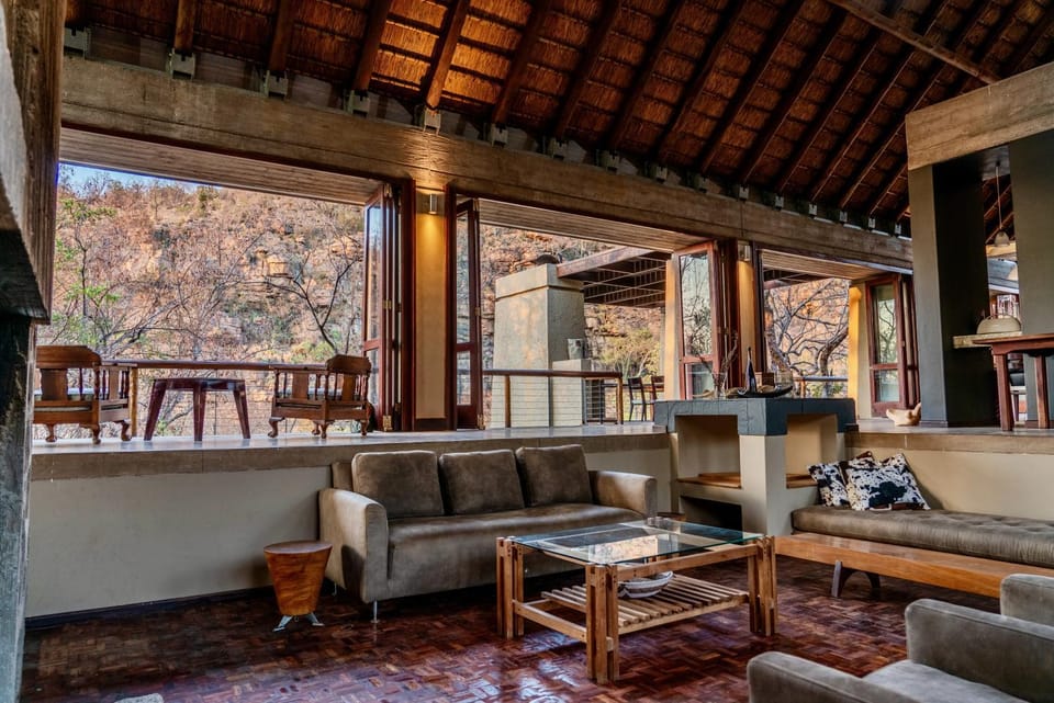 Living room, Mountain view