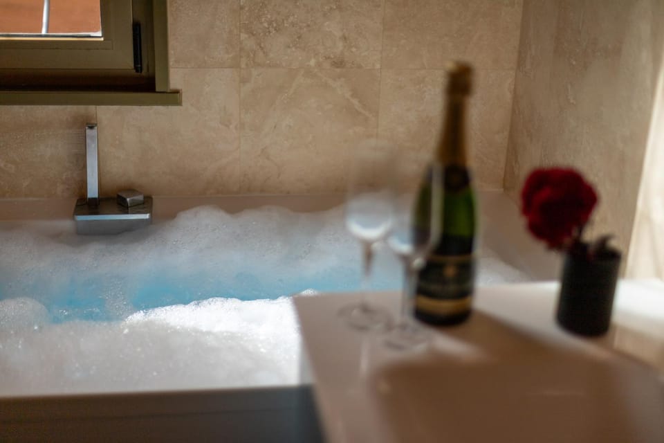 Hot Tub, Spa and wellness centre/facilities