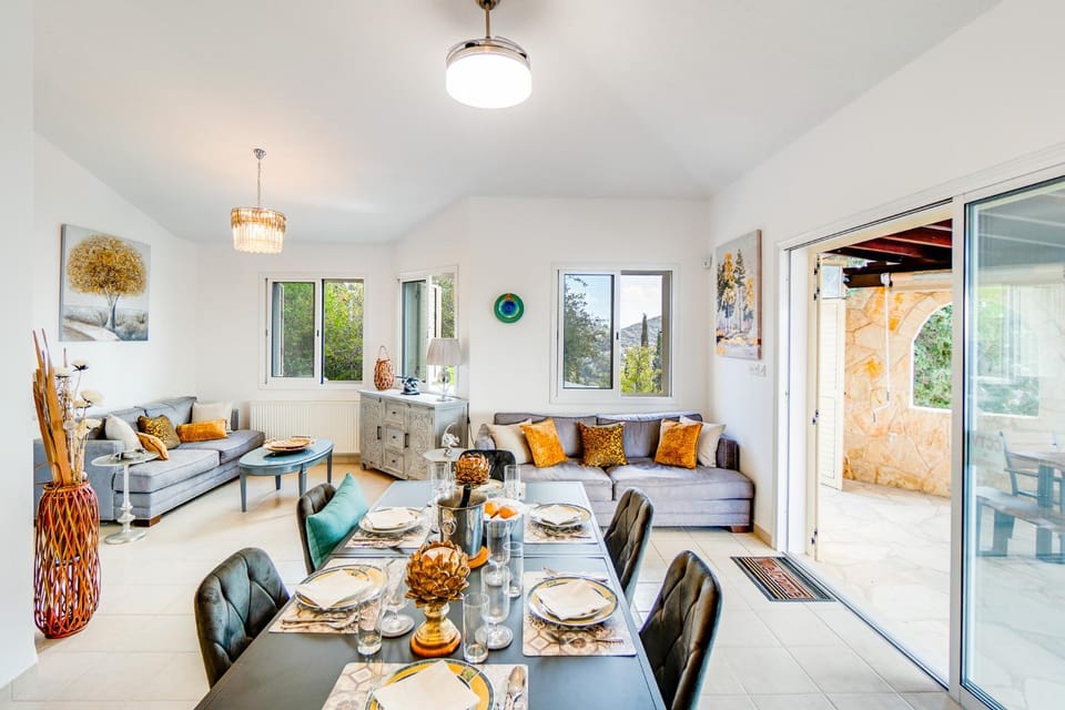 Patio, Living room, Dining area