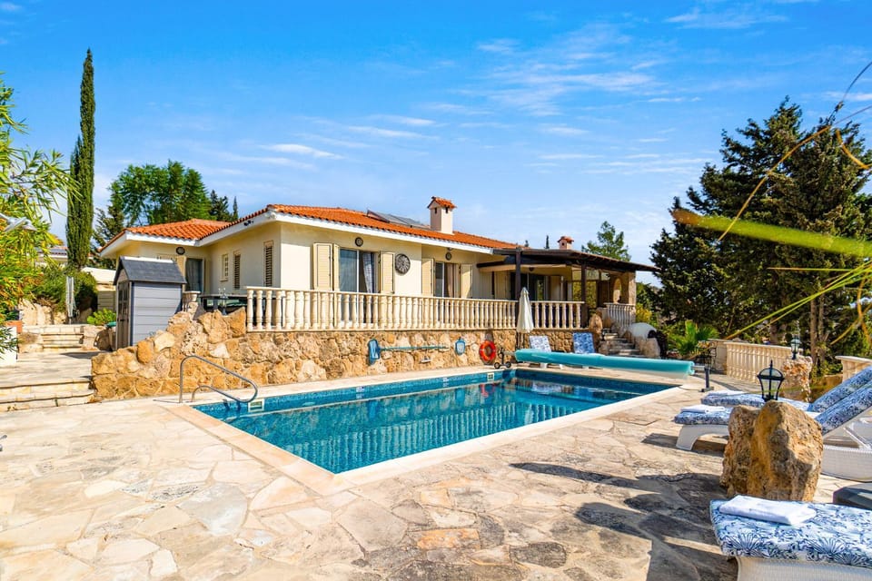 Patio, Pool view, Swimming pool, sunbed