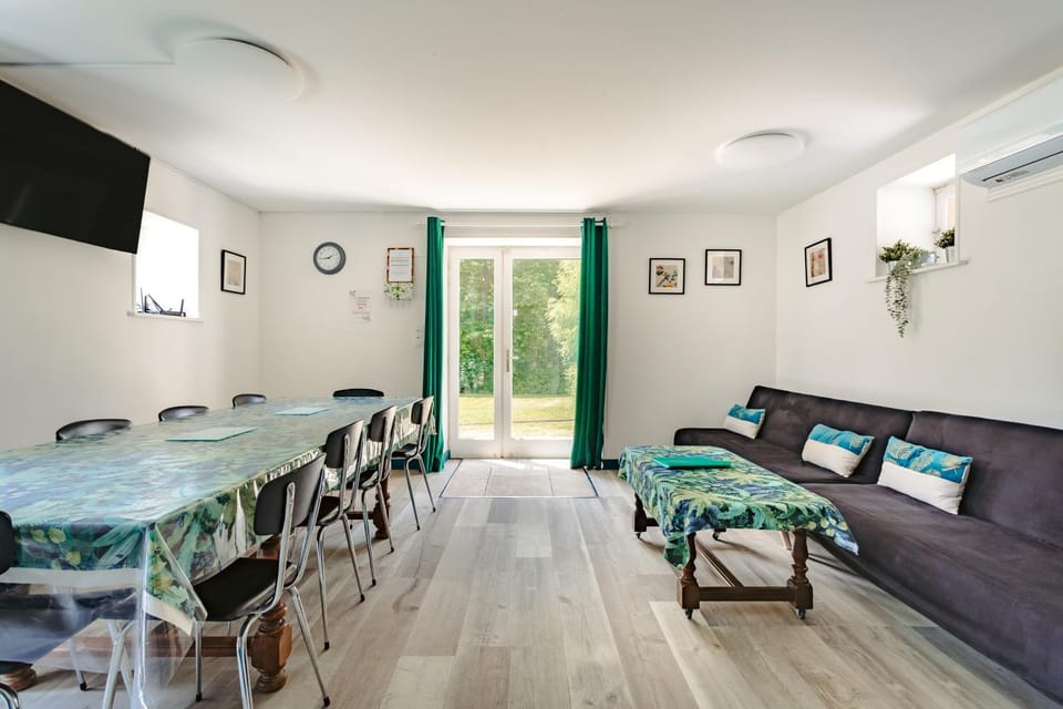 Property building, Living room
