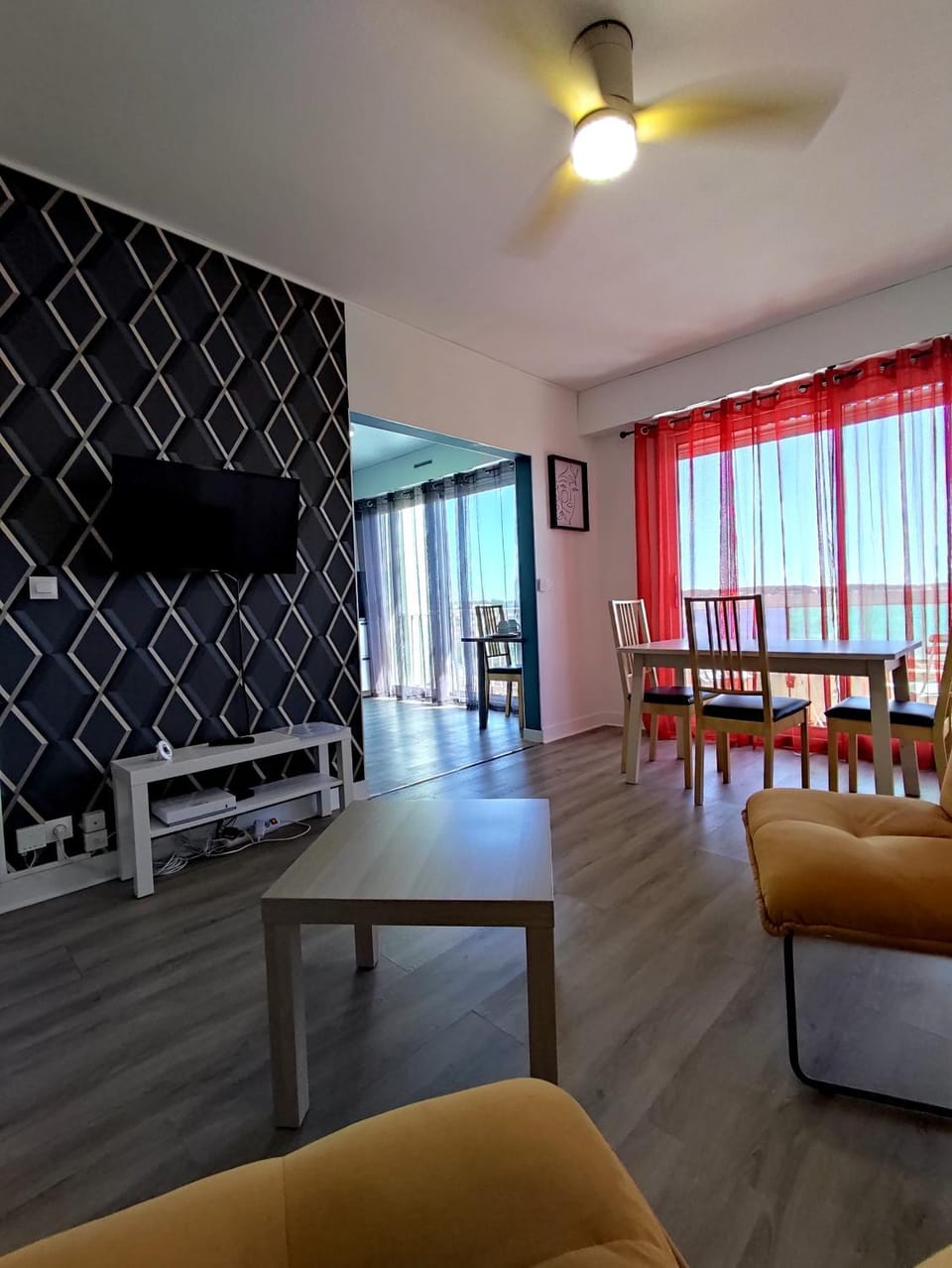 TV and multimedia, Living room