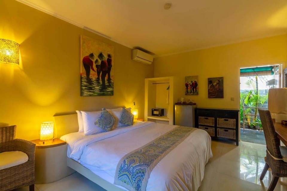 Living room, Bedroom