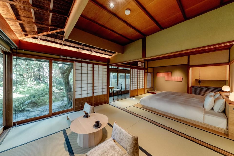 Bed, Living room, Photo of the whole room, Bedroom