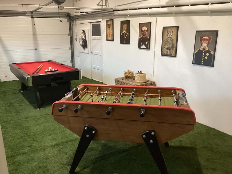 La Clef Decamp Chouette & Hibou 30 pers 2 gîtes jacuzzi, billard House in Normandy