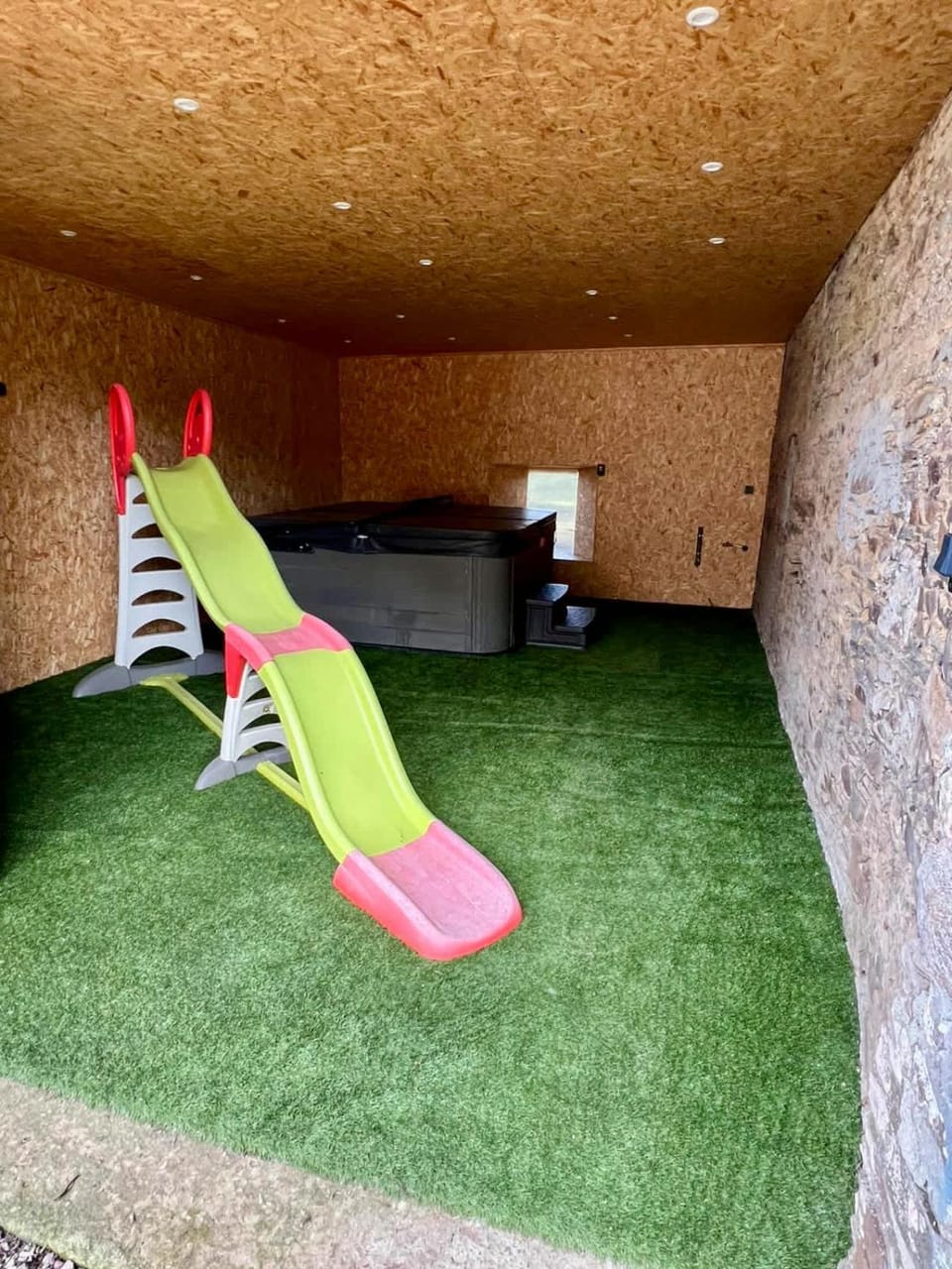 La Clef Decamp Chouette & Hibou 30 pers 2 gîtes jacuzzi, billard House in Normandy