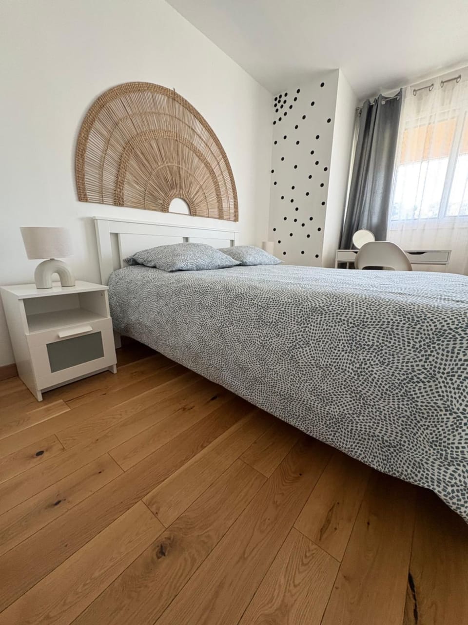 Modern apartment with balcony Apartment in Suresnes