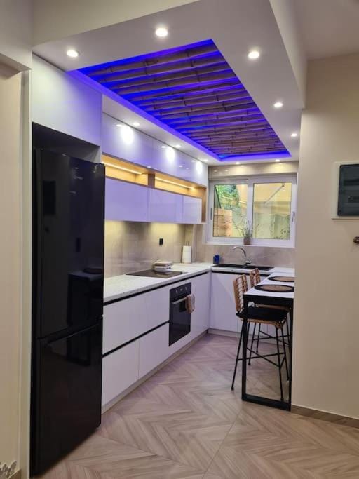 Kitchen or kitchenette, Dining area, pet friendly, stove