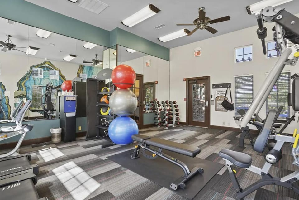 Landing at park at mission hills - 2 Bedrooms in Broken Arrow Apartment in Broken Arrow