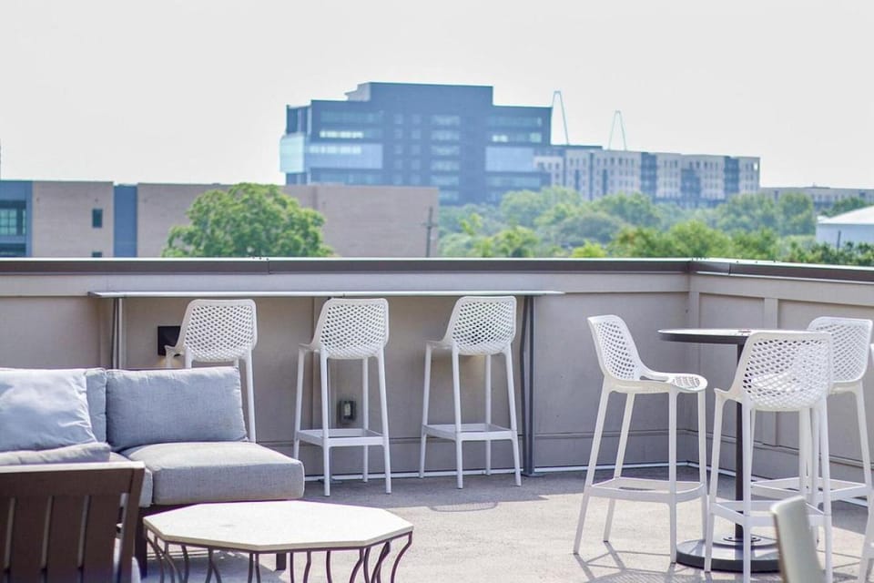 Landing at Meeting Street Lofts - 2 Bedrooms in East Central Apartment in Charleston