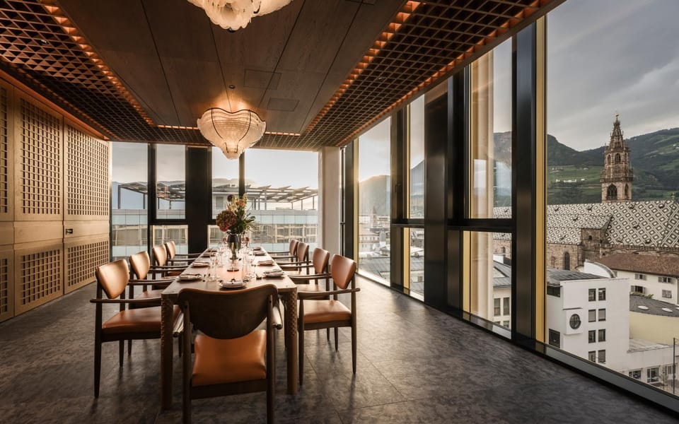 Restaurant/places to eat, Day, View (from property/room), City view, Landmark view, Mountain view, Sunset