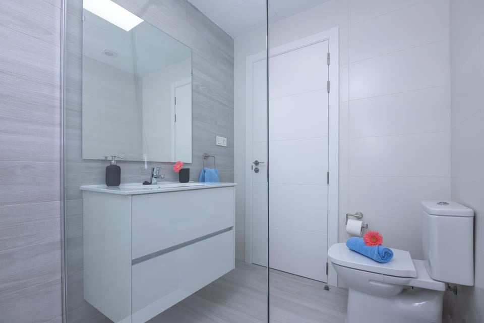 Shower, Bathroom, towels
