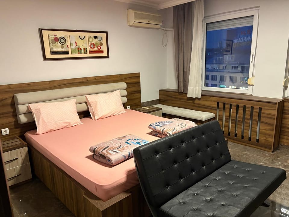 Times Square Studio Apartment in Skopje