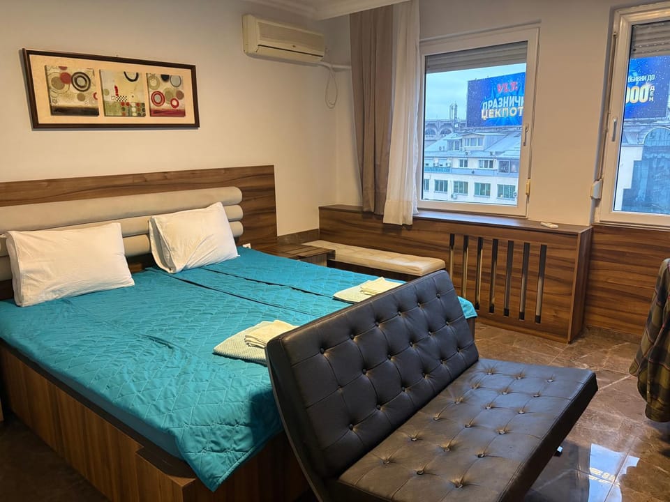 Times Square Studio Apartment in Skopje