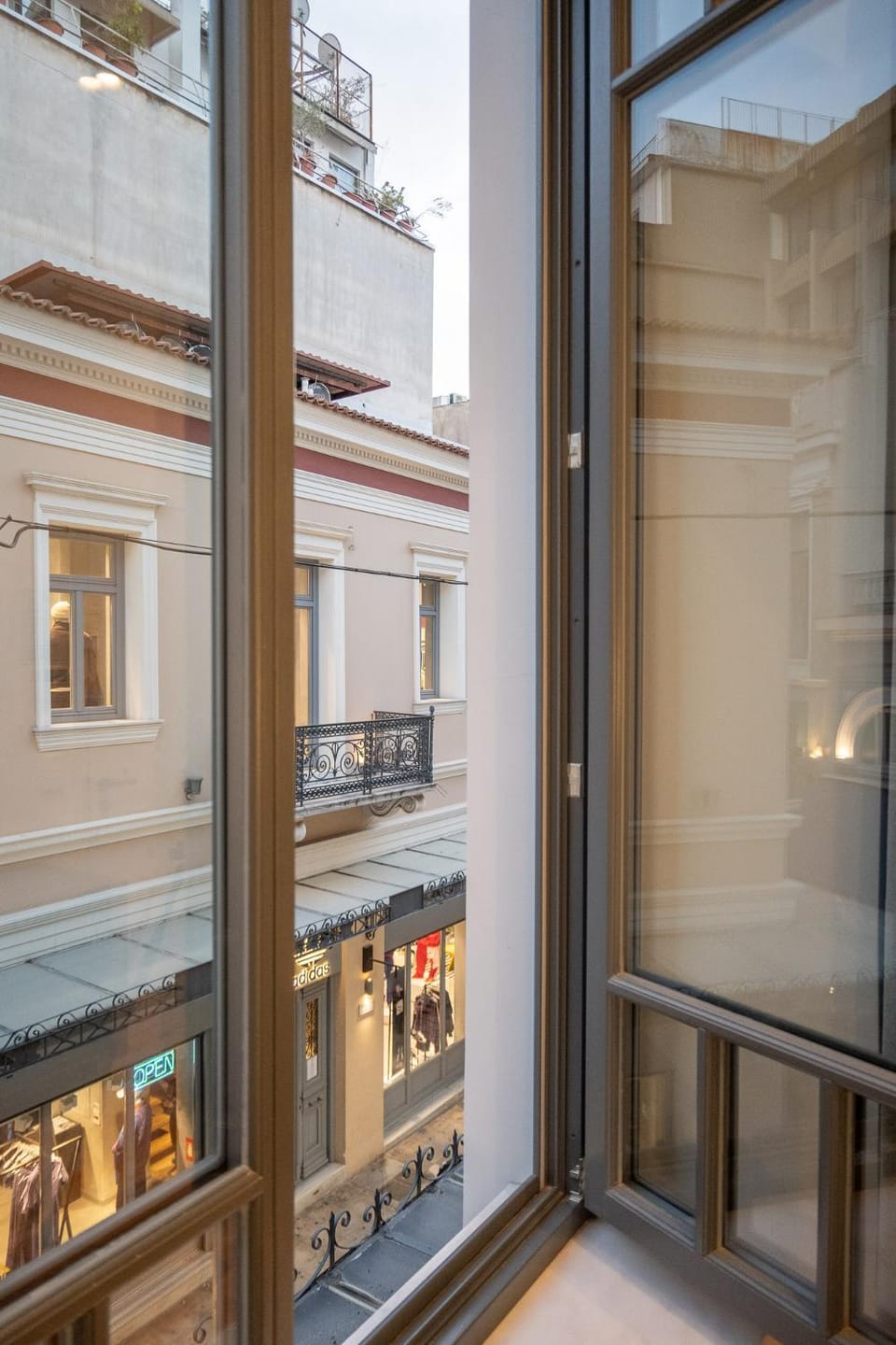 LOFUS Art-Suites Apartment in Athens
