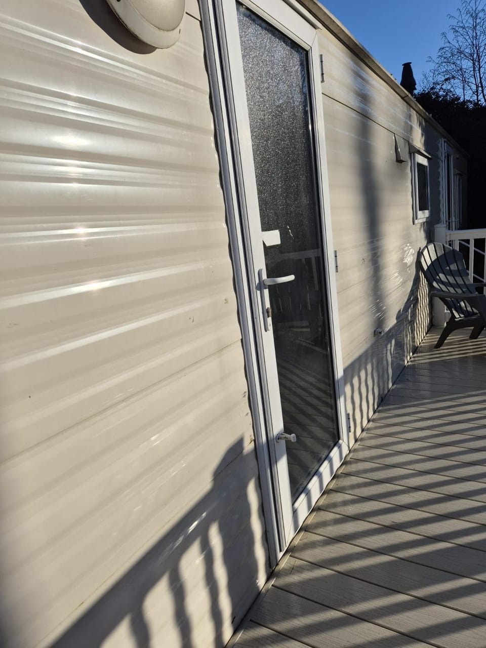 3 bedroom caravan 14 kingsgate Campground/ 
RV Resort in Shanklin