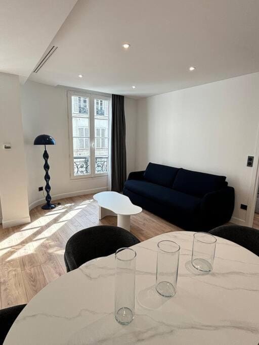 Renovated Apartment near Tuileries and Concorde Apartment in Paris