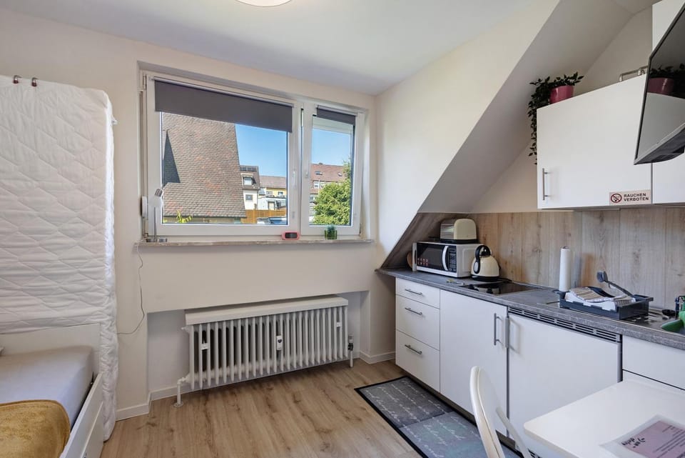 Property building, Kitchen or kitchenette, Living room