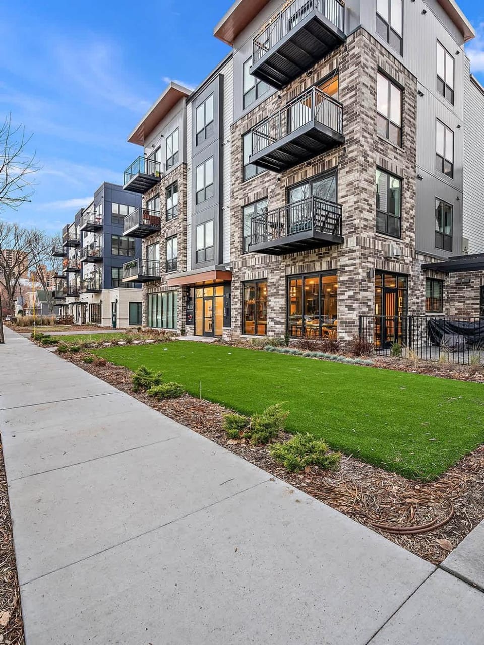 DT, UMN, Lux 2BD Gym, Rooftop, Free Street Parking Apartment in Minneapolis