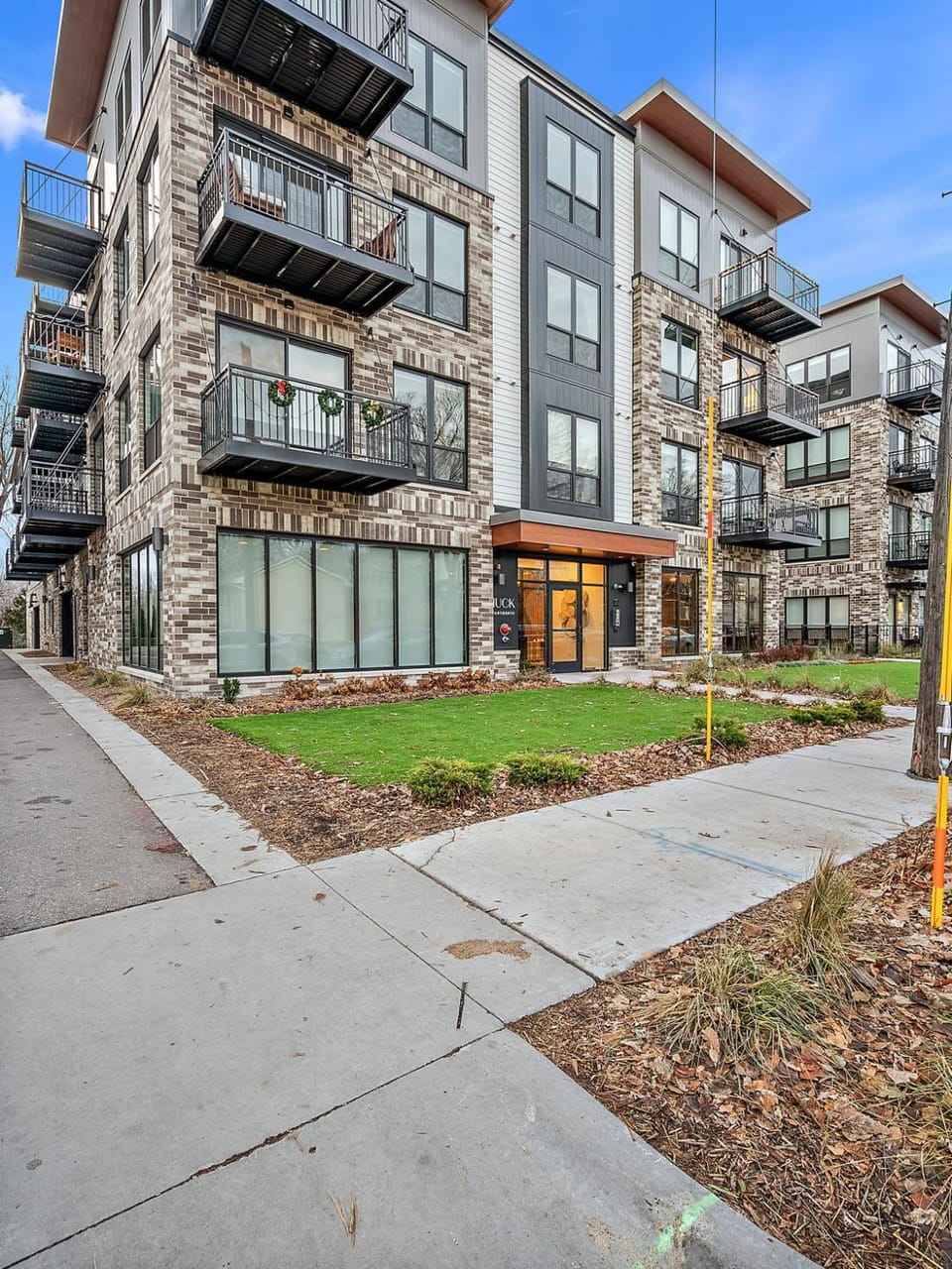 DT, UMN, Lux 2BD Gym, Rooftop, Free Street Parking Apartment in Minneapolis
