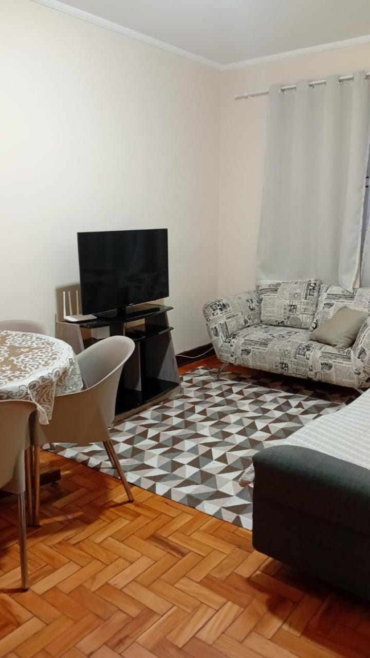 APTO 101 - No centro, pertinho de tudo, apto térreo! Apartment in State of São Paulo