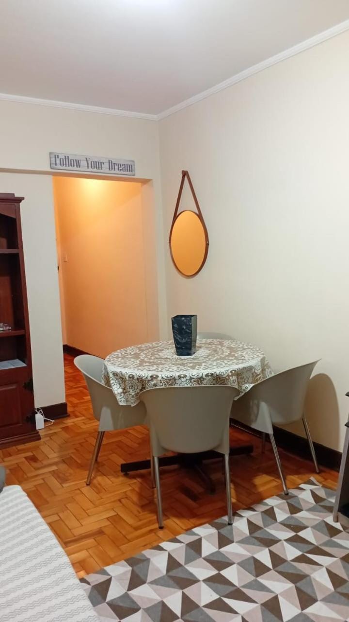 APTO 101 - No centro, pertinho de tudo, apto térreo! Apartment in State of São Paulo