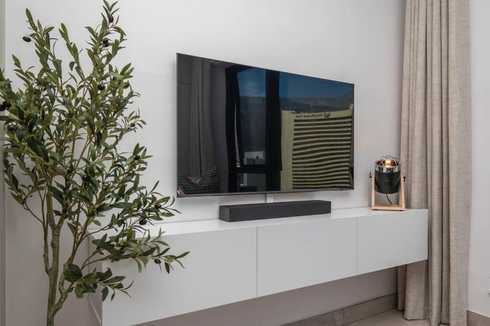 Style & Comfort at The Rubik - 2102B Apartment in Cape Town